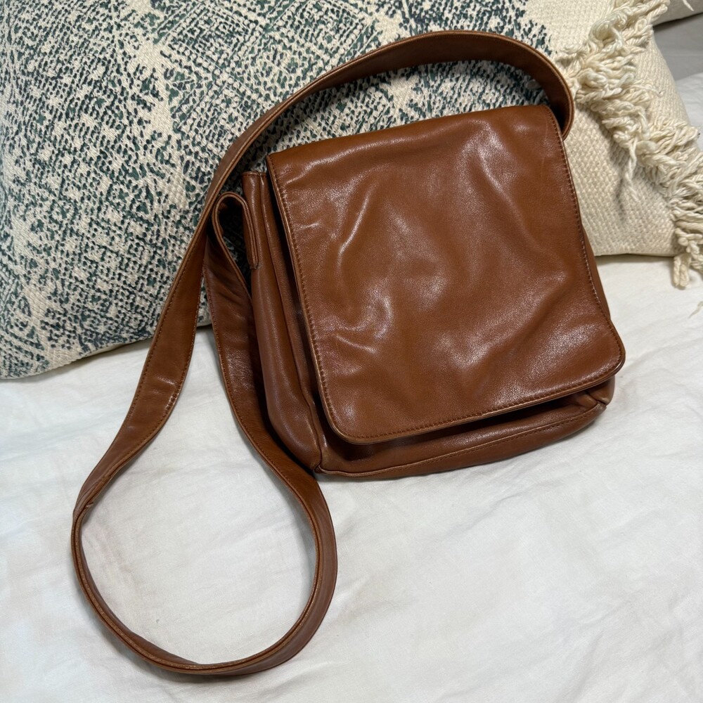 The Bridge Italian Leather Crossbody Veg‑Tanned Brown | Mint | Vintage Flap Bag